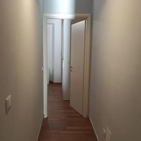 A Due Passi Dal Castello Casa vacanze San Pio delle Camere