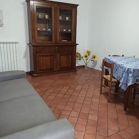 Holiday home A Due Passi Dal Castello San Pio delle Camere
