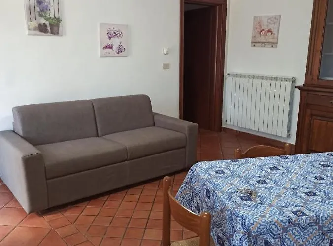 A Due Passi Dal Castello *